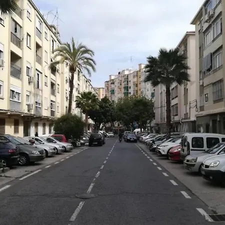 Piso En - Cruz De Humilladero Malaga